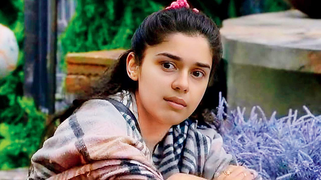 Eisha Singh says she finds herself searching for her mic at her home