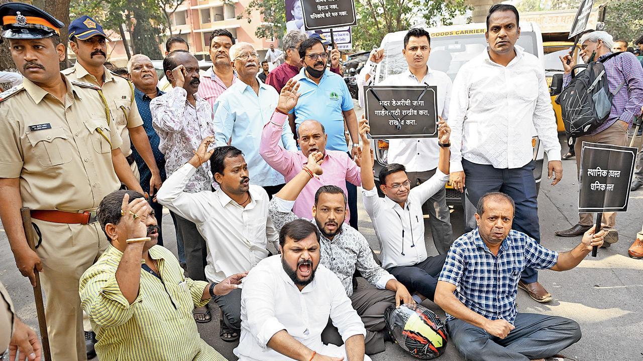 21 protesters detained during final survey of Kurla Dairy land