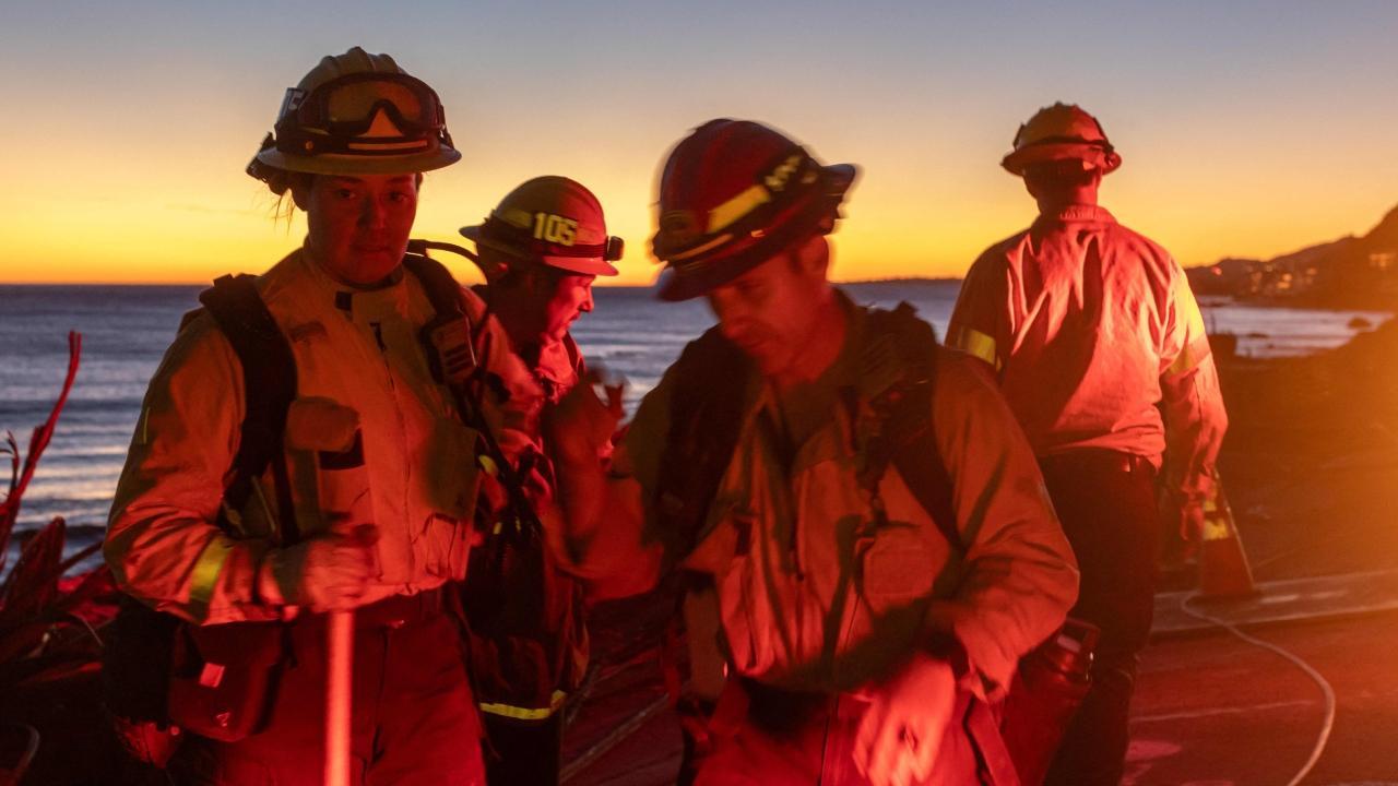 In Photos: 24 dead as fire crews try to corral Los Angeles wildfires