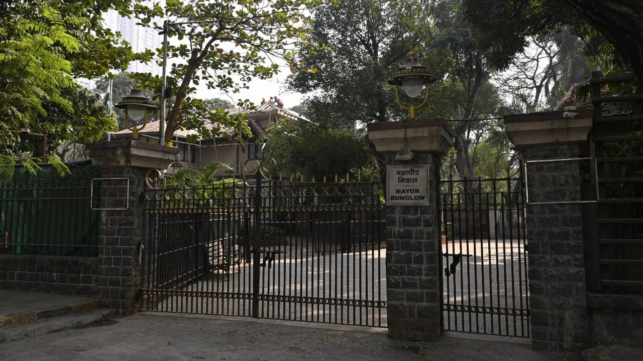 To accommodate the mayor, the Brihanmumbai Municipal Corporation (BMC) decided to construct a new bungalow on a 4,300 square-metre plot adjacent to the original bungalow at Shivaji Park