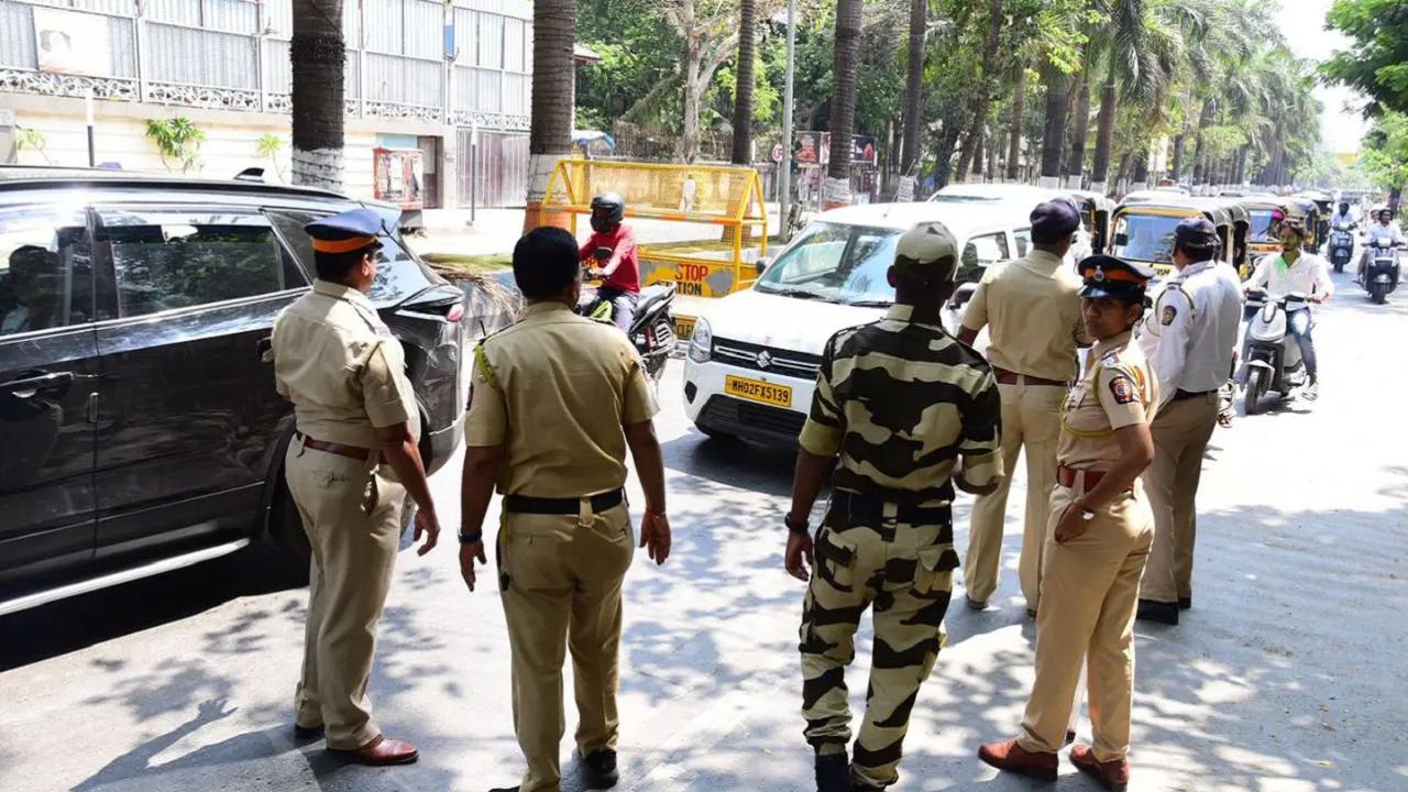 Mumbai Traffic Police to accept digital copies of driving licenses, registration and PUC certificates