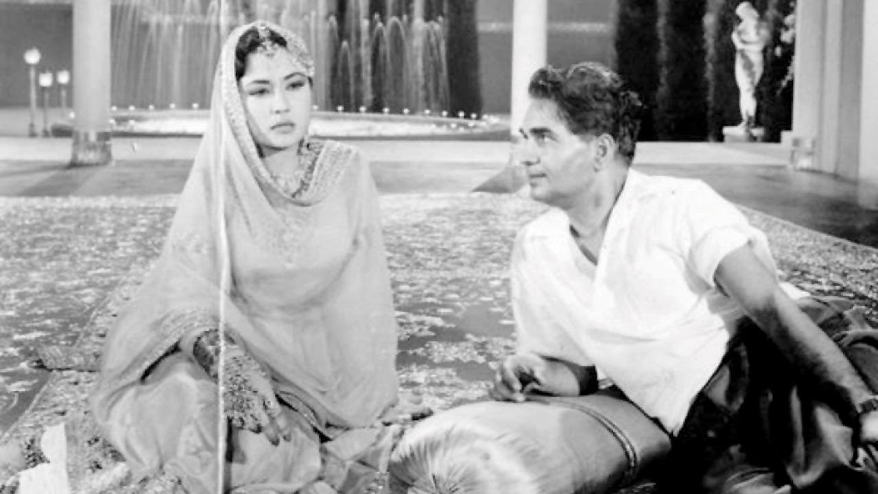 Meena Kumari and Kamal Amrohi on the set of Pakeezah