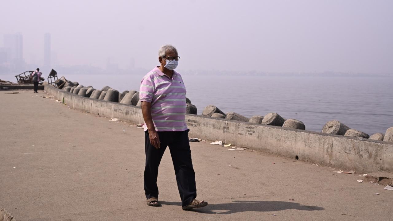 IN PHOTOS: AQI improves but haze shrouds the sky over Island city 
