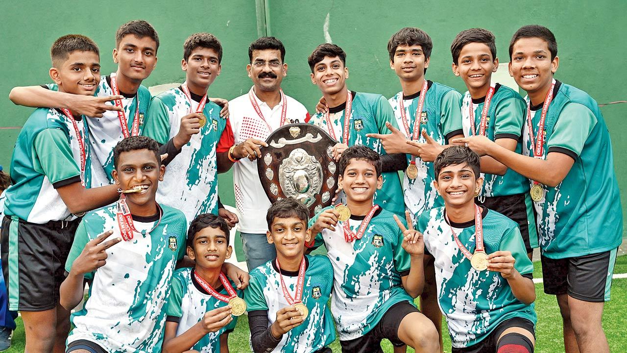 The Dr Antonio Da Silva (Dadar) under-16 team kabaddi team with their medals and winner’s shield. Pic/Satej Shinde