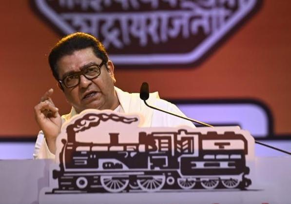 Thackeray cited a similar case in Marathwada, where a corporator who previously secured 5,500 votes in his ward managed only 2,500 in the assembly elections. He pointed to Congress veteran Balasaheb Thorat’s unexpected defeat, despite winning comfortably in previous elections.