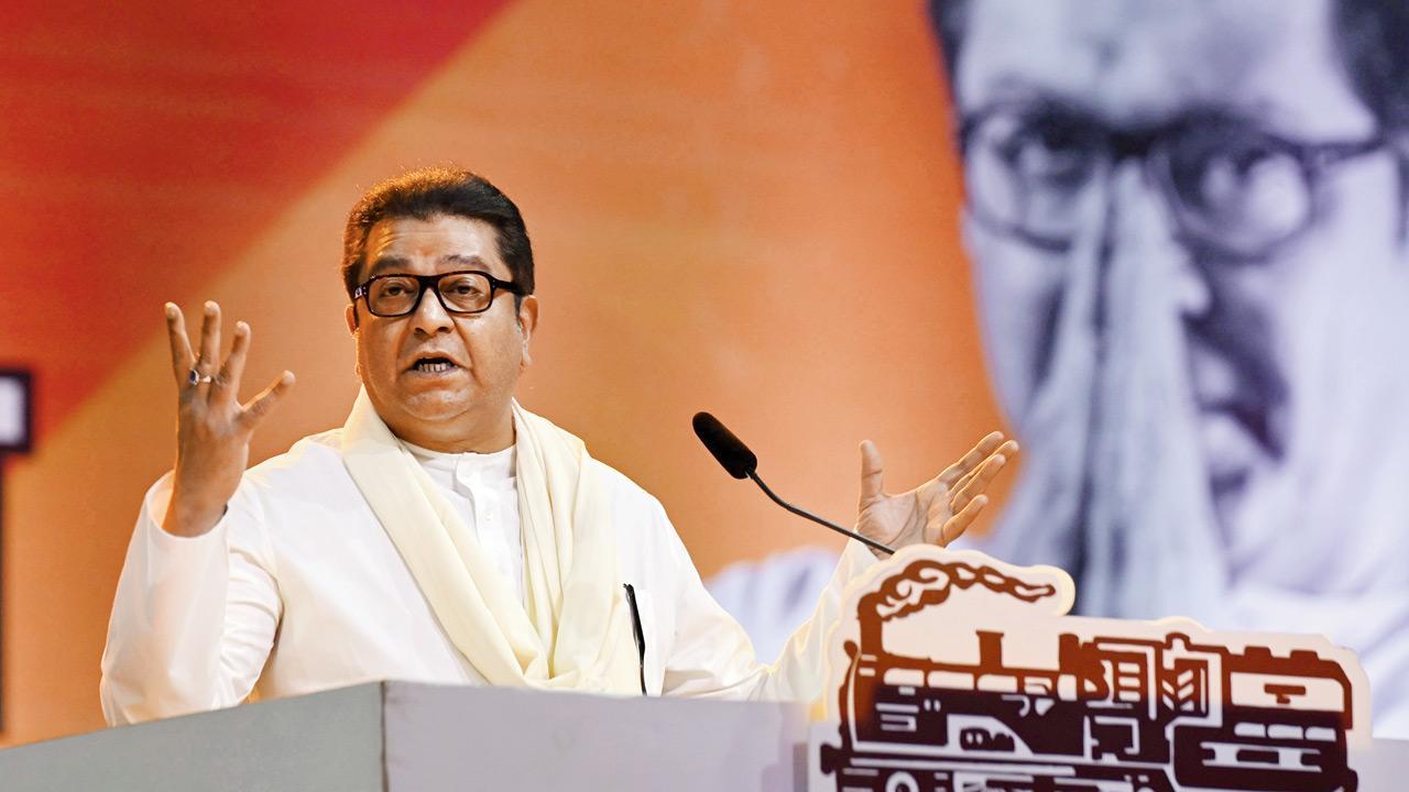 Raj Thackeray slams BJP for inducting leaders accused of corruption into cabinet