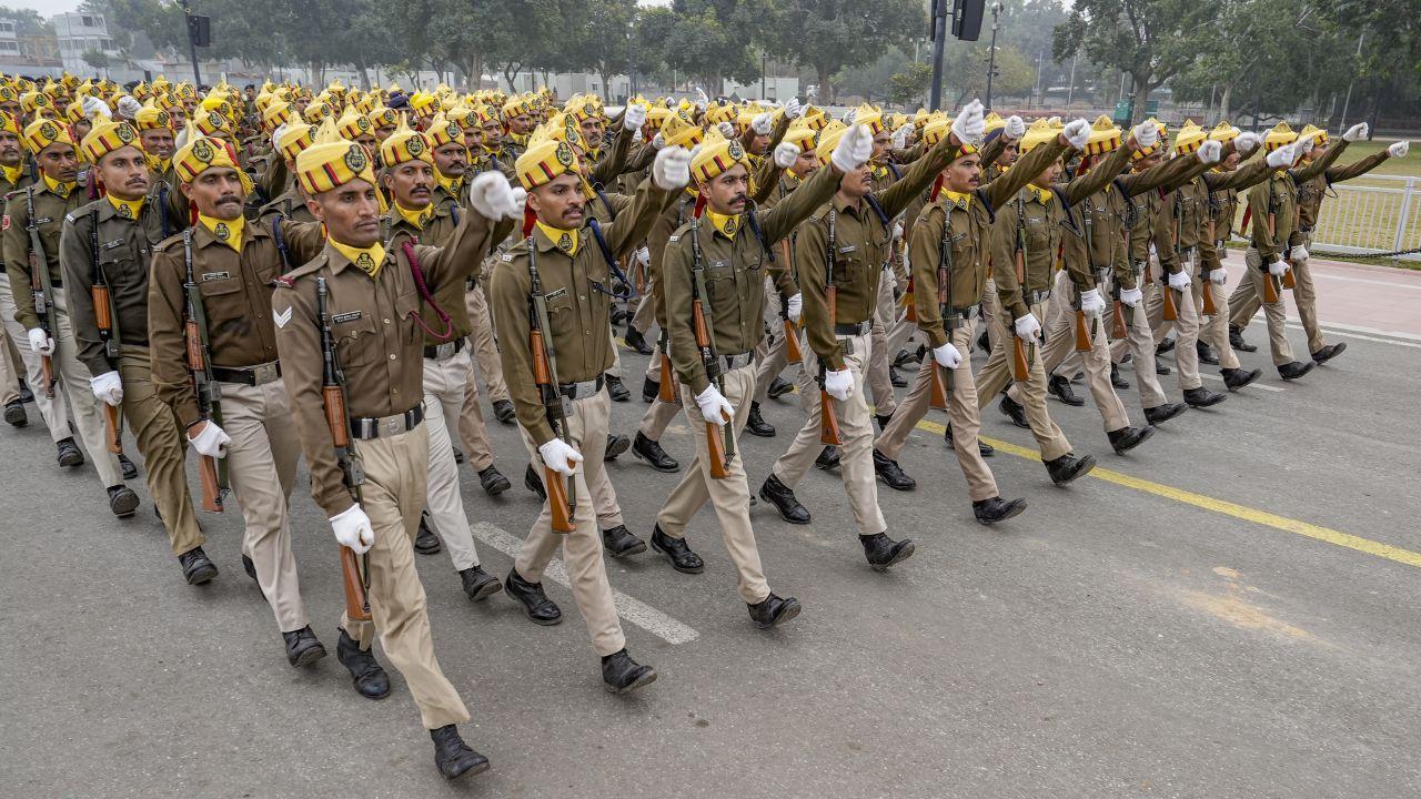 Railway Protection Force (RPF) personnel during rehearsal for the Republic Day Parade 2025, at Kartavya Path, in New Delhi. (Pic/PTI)