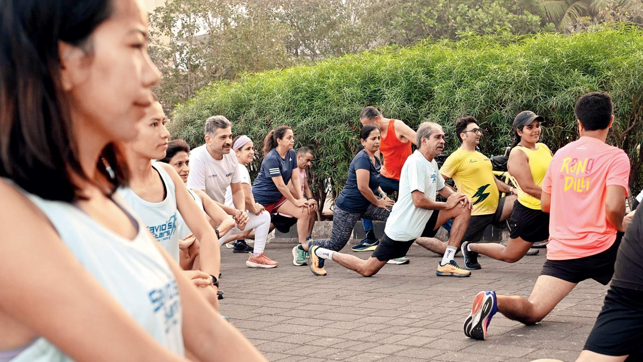 Savio D’Souza (centre) training his students at Marine Drive