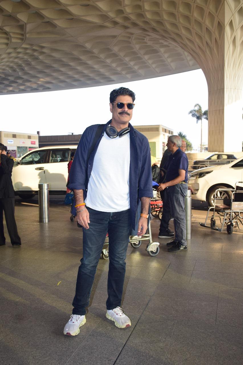 Sikander Kher was snapped at Mumbai airport as he jetted off from the city