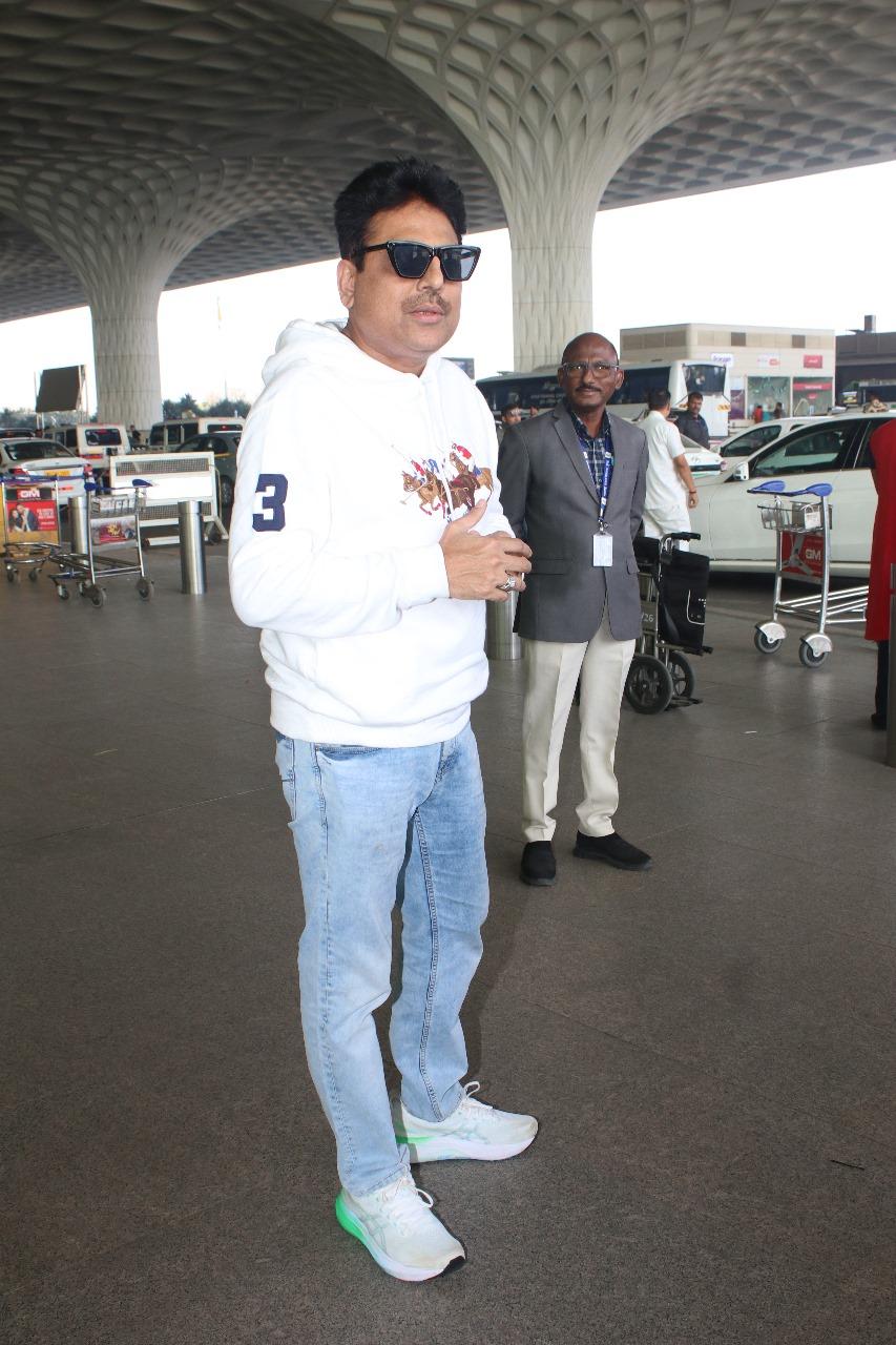Shailesh Lodha posed for the camera as he jetted off from the city