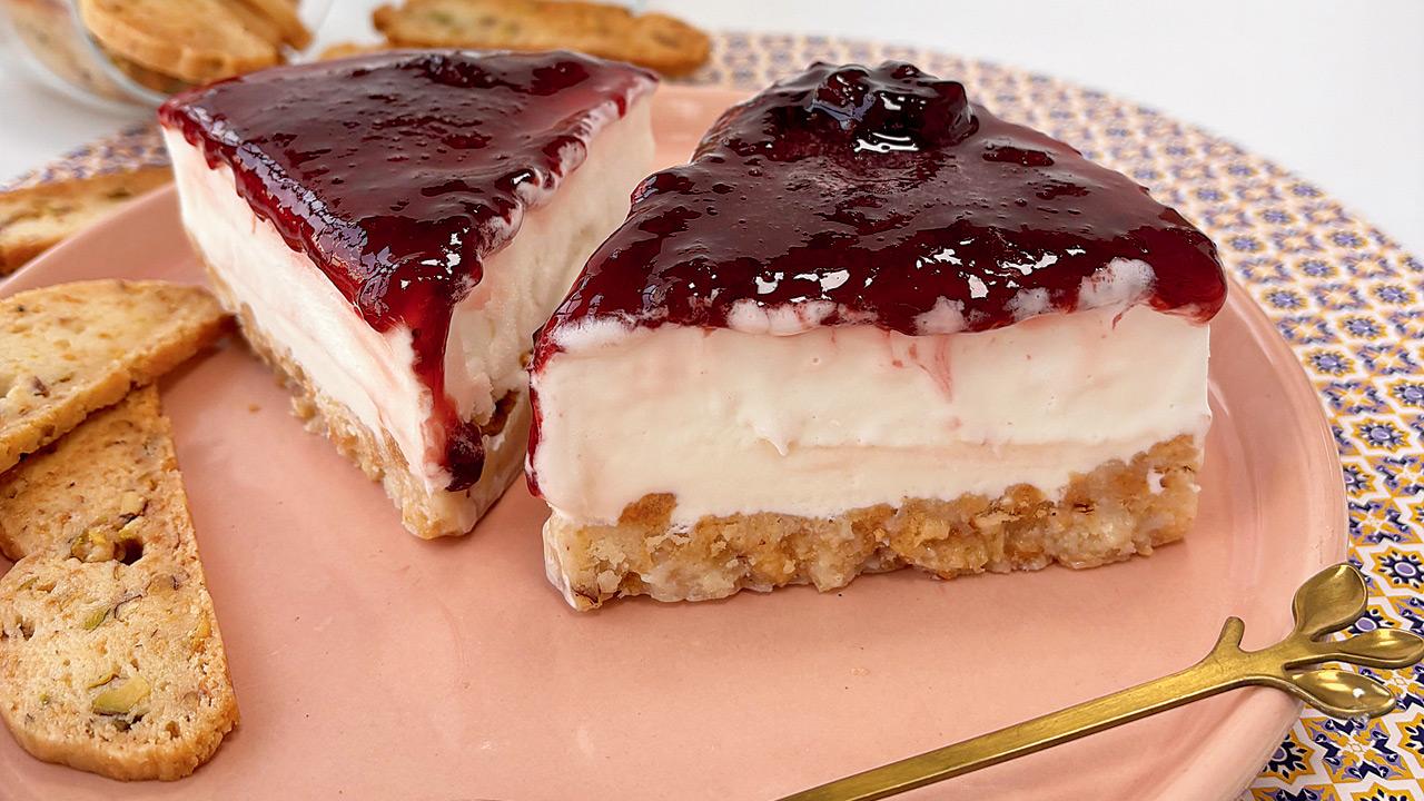 Strawberry cheesecake gelato