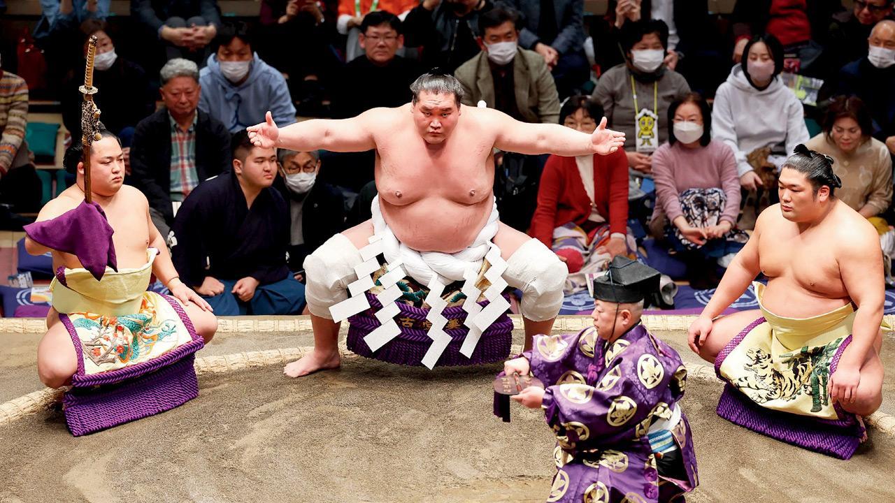 Japan’s only sumo grand master retires