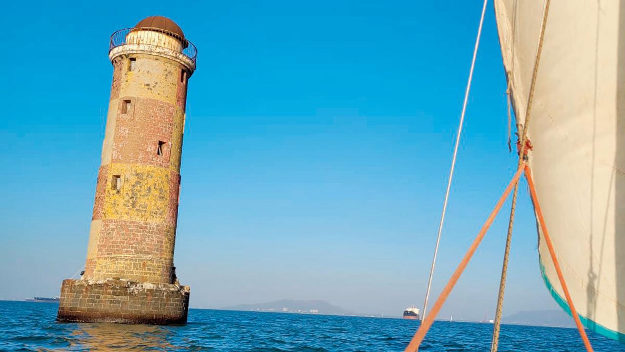 A view of the Sunk Rock lighthouse from the tour