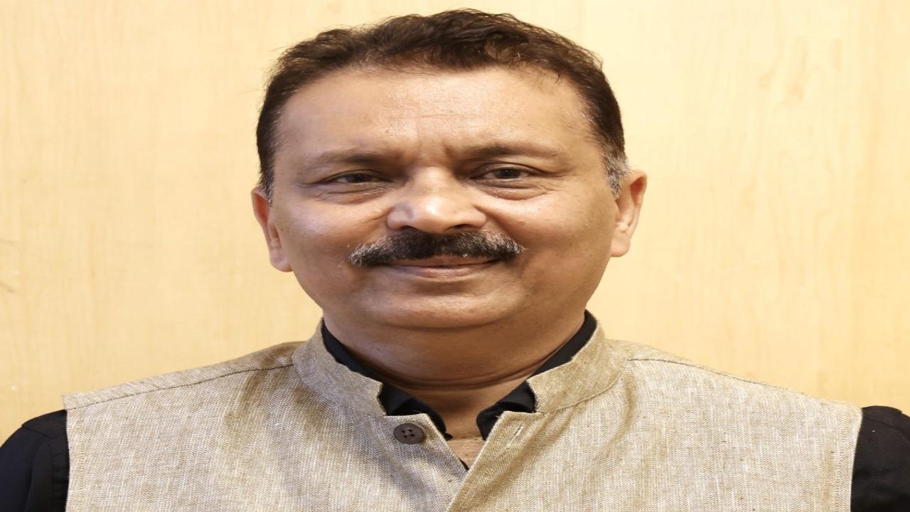 Versatile Tarun Jain takes over as Principal Chief Commercial Manager of Western Railway