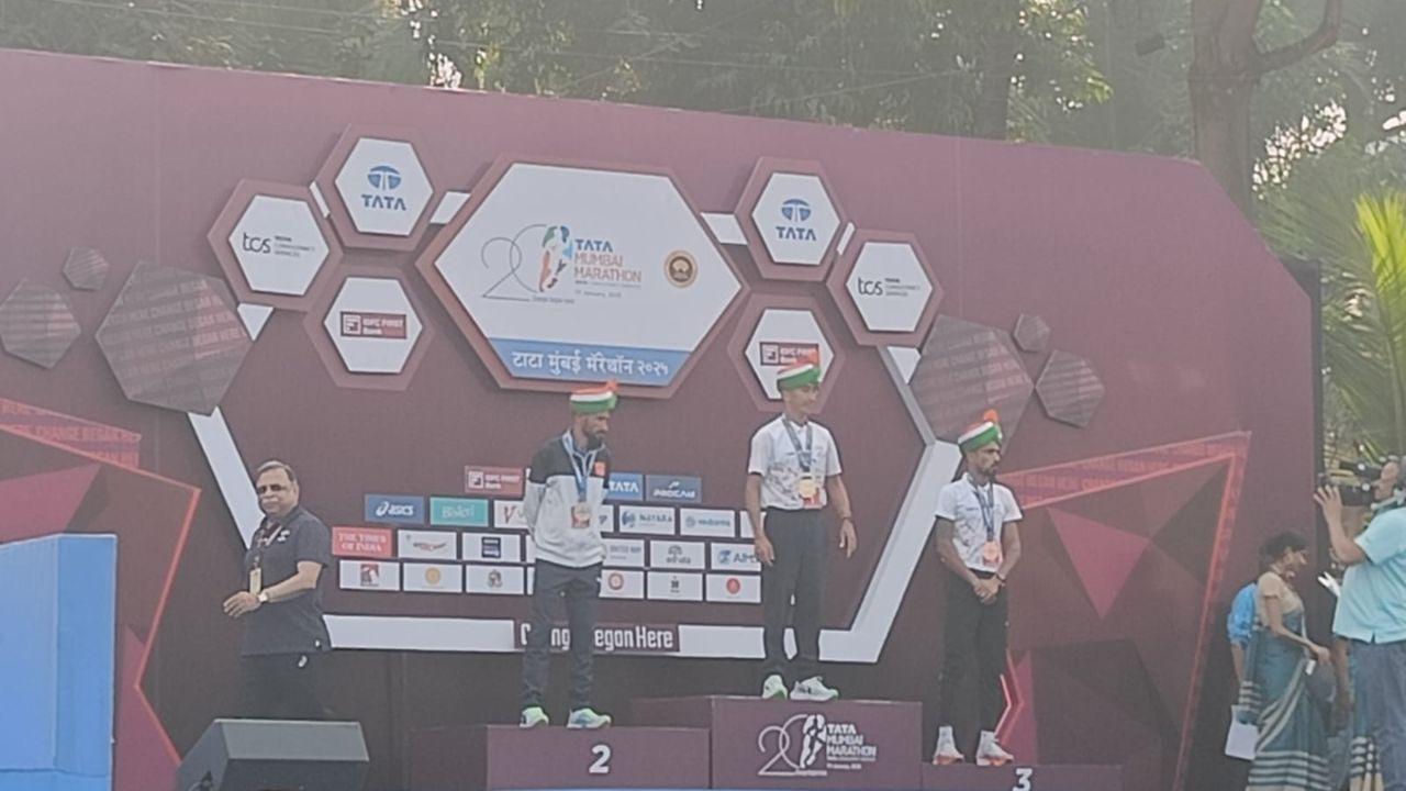 Indian winners honoured at prize distribution ceremony, wearing phetas representing the Indian flag