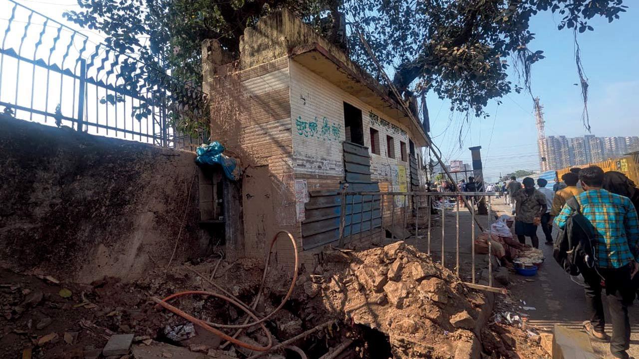 Mumbai: The four trees and toilet delaying Sion bridge demolition