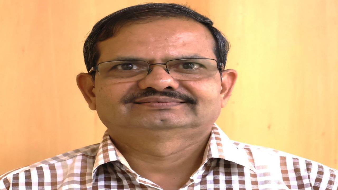 Vilas Sopan Wadekar takes over as new Mumbai Railway Vikas Corporation Chairman, Managing Director