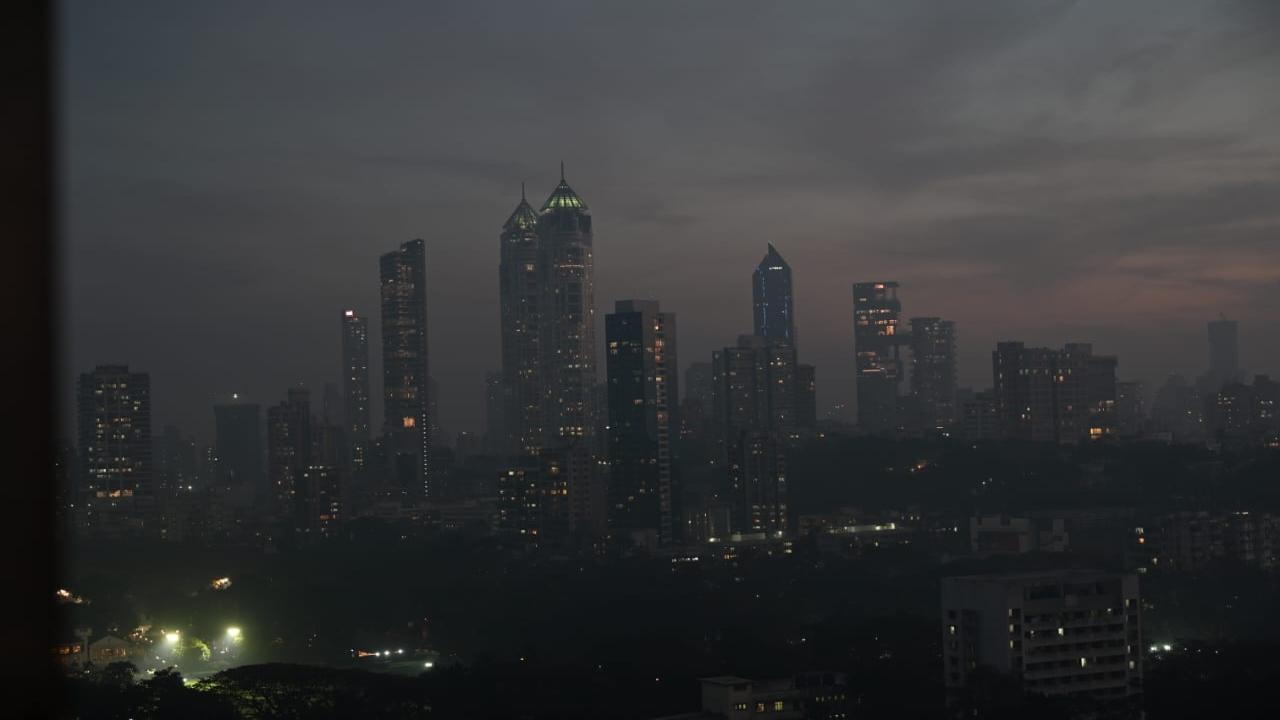 Haze-covered skies in Worli