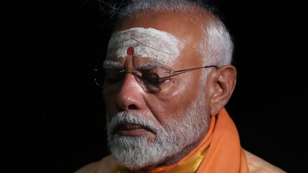 PM Modi meditating at the Swami Vivekananda Rock Memorial in Kanniyakumari, Tamil Nadu, drawing inspiration from the legacy of Swami Vivekananda. (Pic/Instagram @narendramodi)