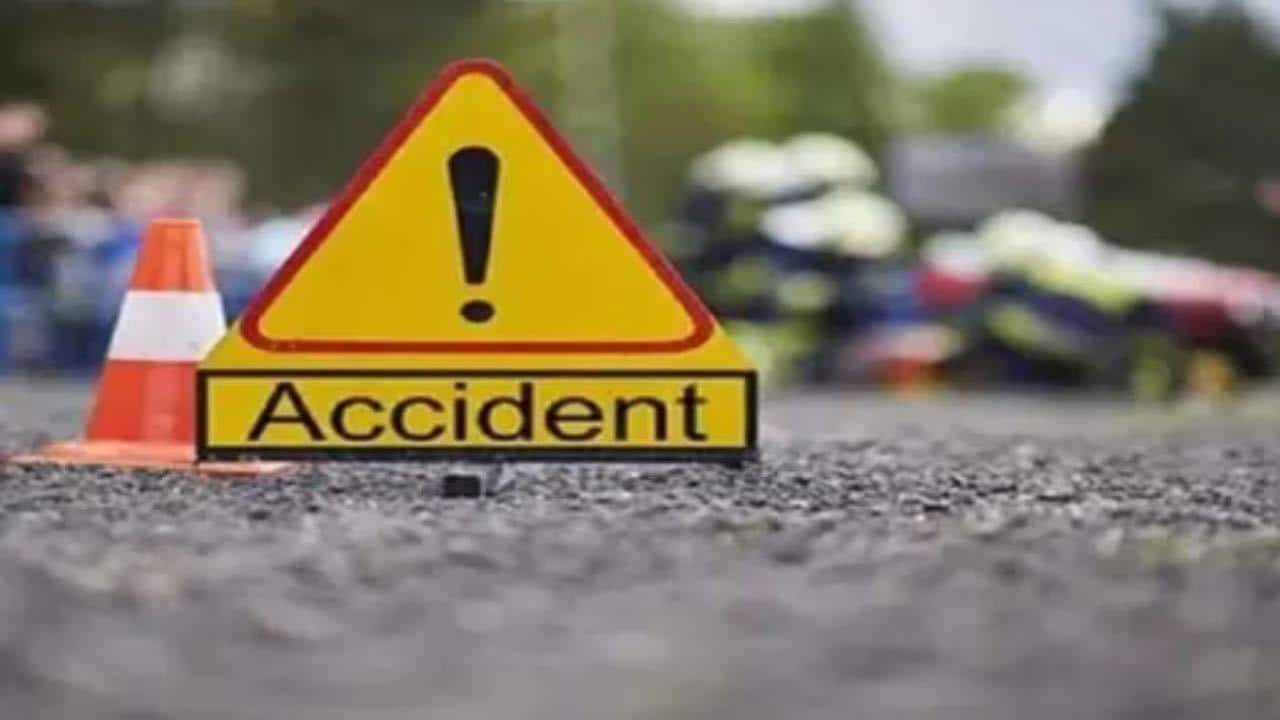 Five killed in two separate road accidents in Bihar