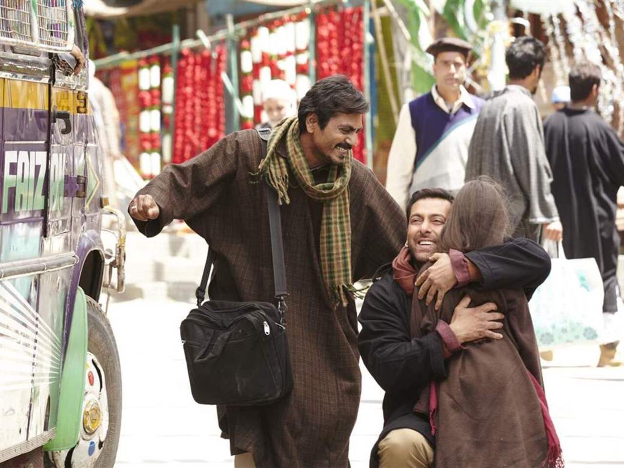 In Bajrangi Bhaijaan, Nawazuddin Siddiqui plays a small-time scribe named Chand Nawab, who helps Salman Khan and a lost girl find her home in Pakistan. 