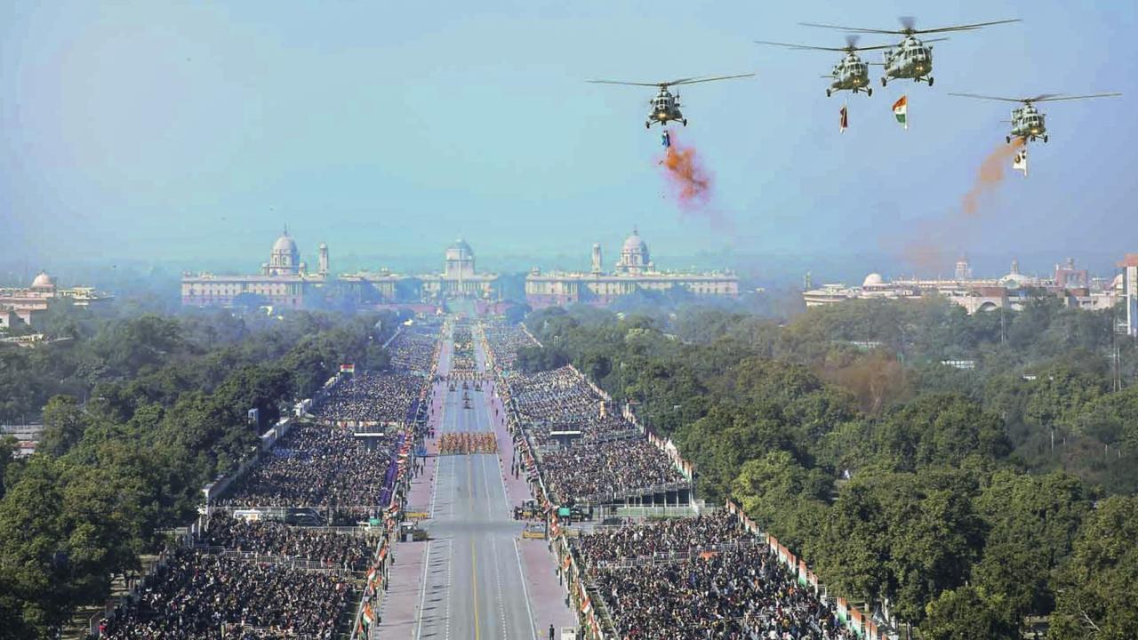 IN PHOTOS: IAF soars high on 76th Republic Day with its air display
