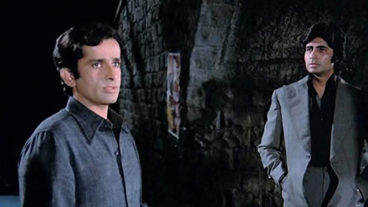 50 years of Deewaar: Big B and Shashi Kapoor-starrer to have special screening