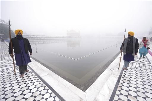 Thousands of devotees gathered at Gurudwaras, including the Golden Temple in Amritsar, to participate in prayers and offerings.