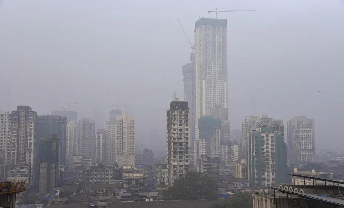 Mumbai weather update: Cloudy skies linger as air quality stays moderate