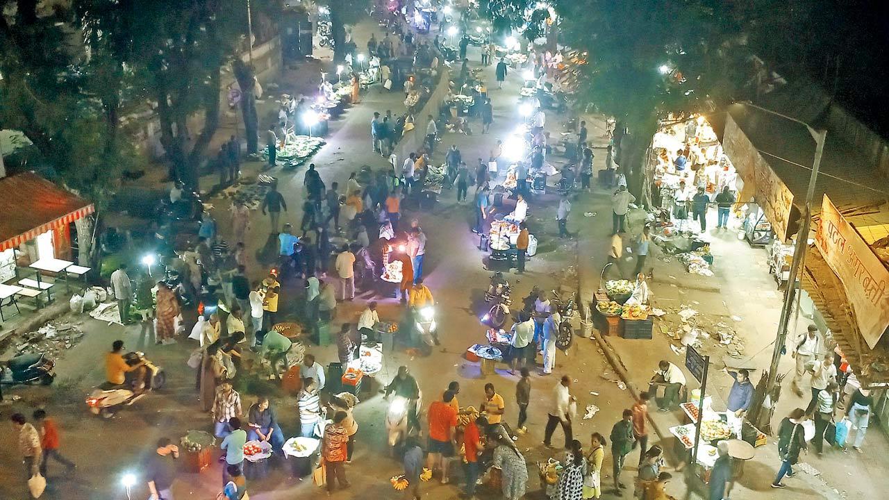 Bombay HC directs BMC to clean up 20 worst hawking spots in Mumbai