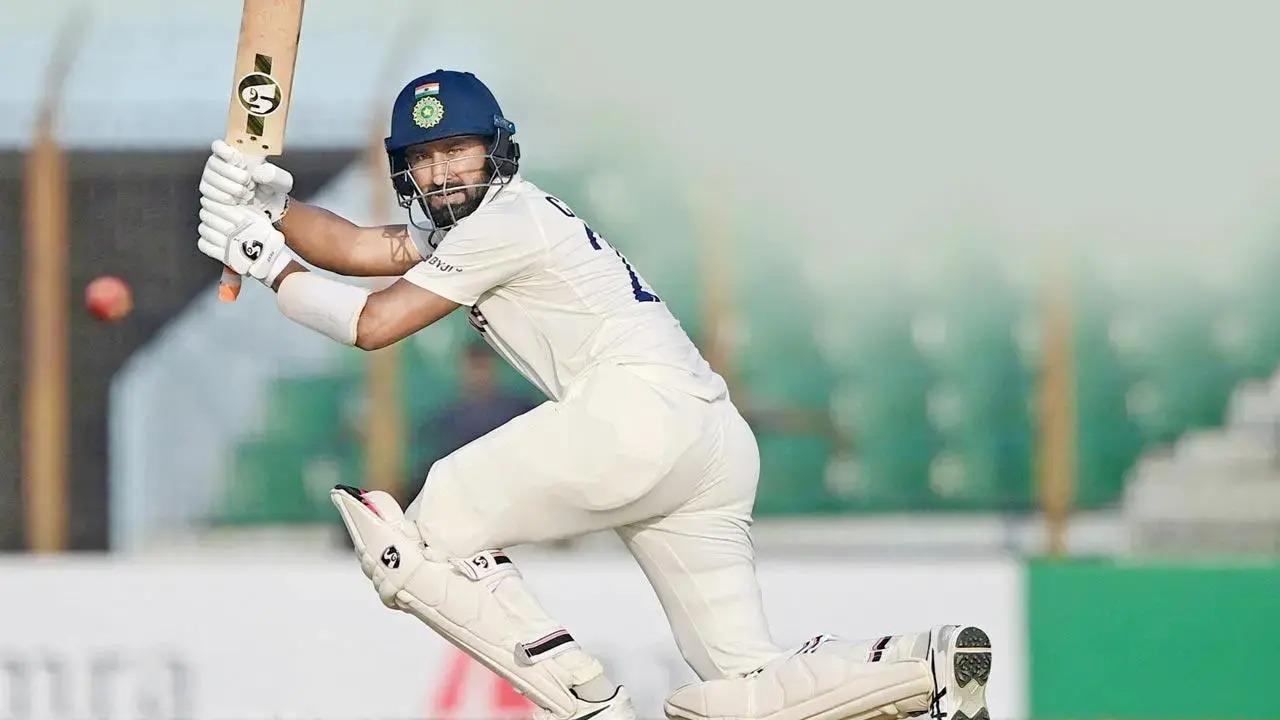 It is a known fact that after the legendary Rahul Dravid, Cheteshwar Pujara is considered to be India's Wall following his batsmanship in the longest format of the game