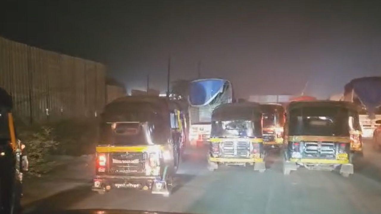 Some road users raised concerns over the lack of effective traffic management measures on social media