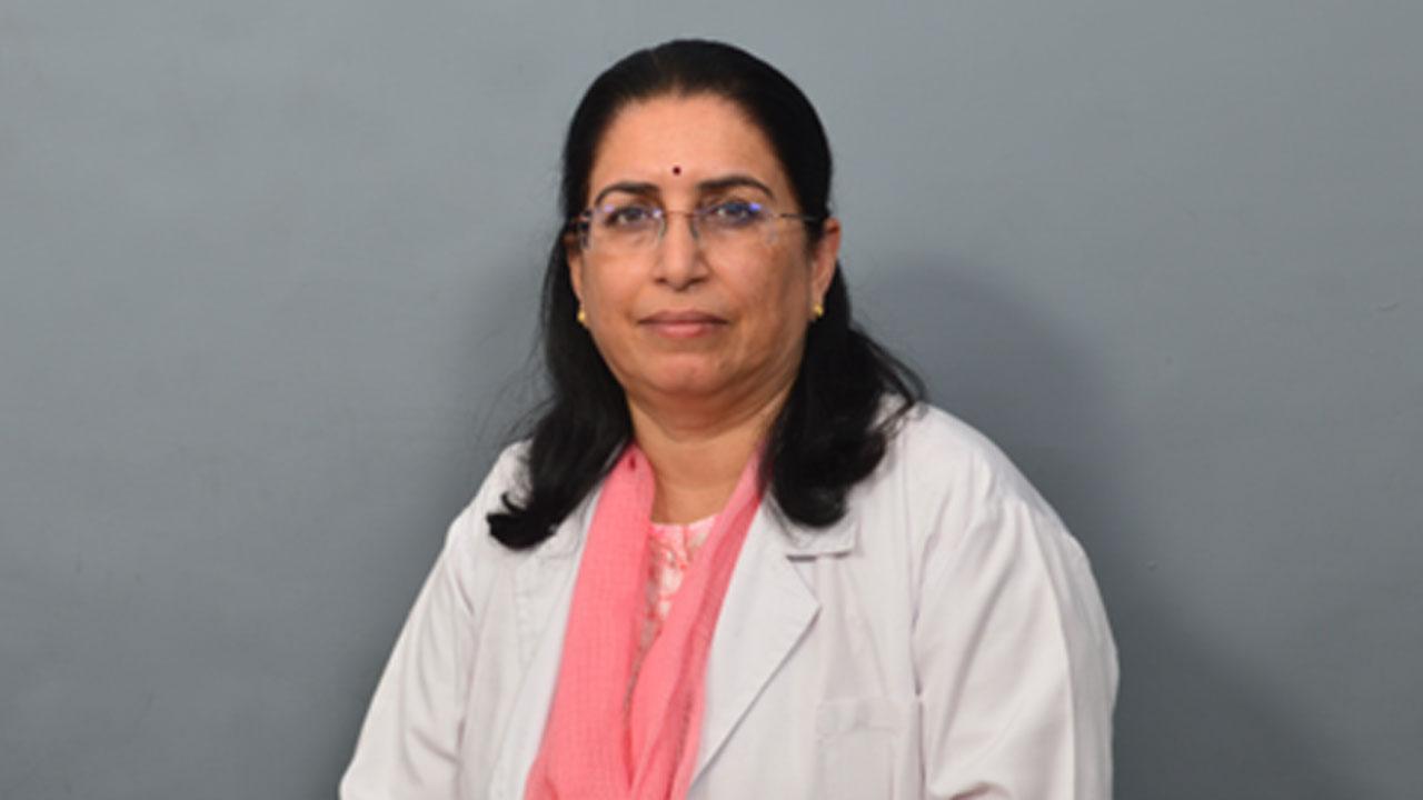 Laser Therapy for Menopausal Joint Pains: Relief at Lucknow Gastro and Gynae Clinic