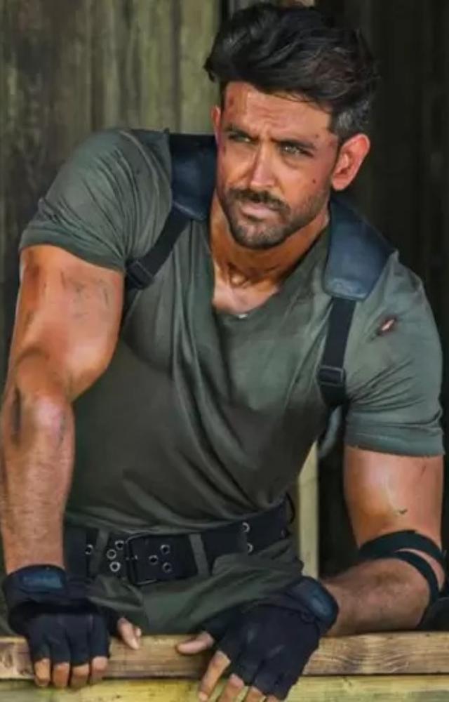 Even though Hrithik Roshan has made his mark as one of Bollywood’s superstars, there are many who wonder about his academics