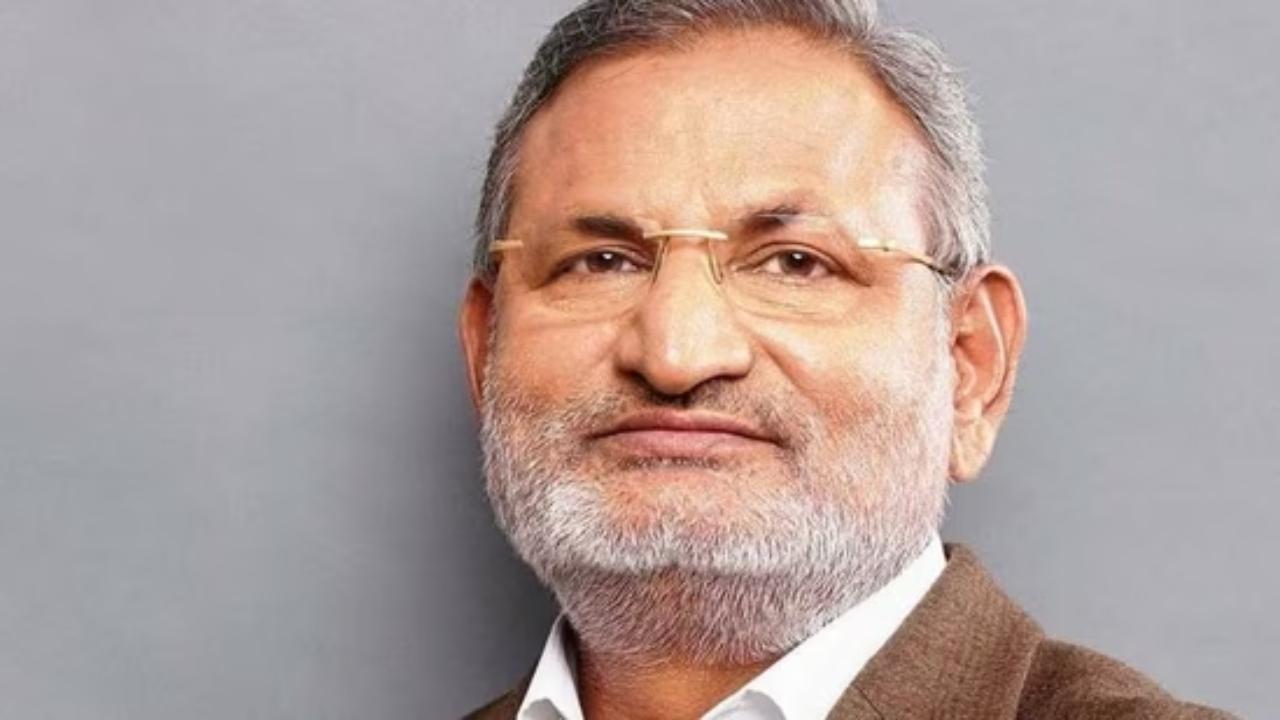 Re 1 crop insurance scheme won't be discontinued: Manikrao Kokate