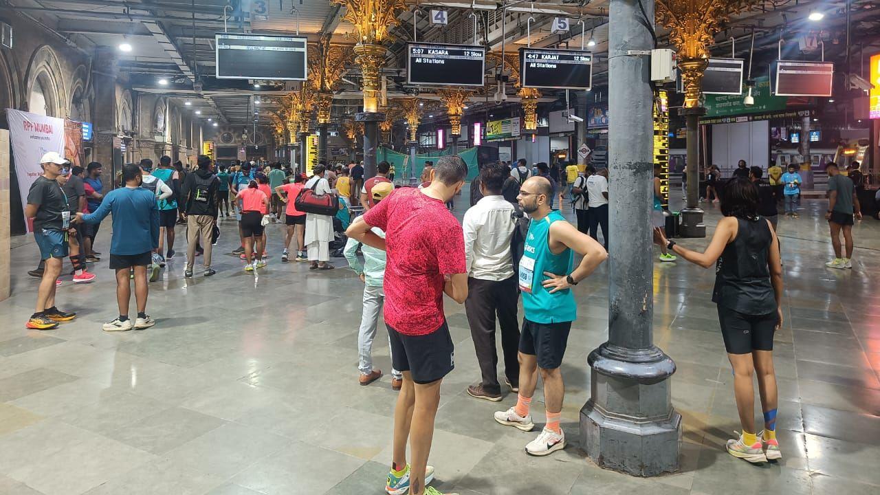The Tata Mumbai Marathon began at CSMT around 5 am on Sunday