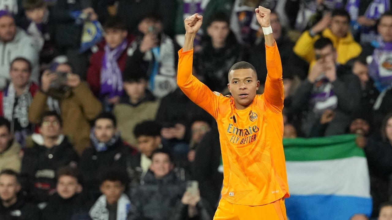 Kylian Mbappe treble helps Liga leaders Real Madrid down Valladolid