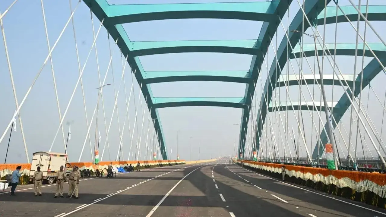 Bridge connecting Mumbai Coastal Road to Worli-Bandra Sea Link inaugurated