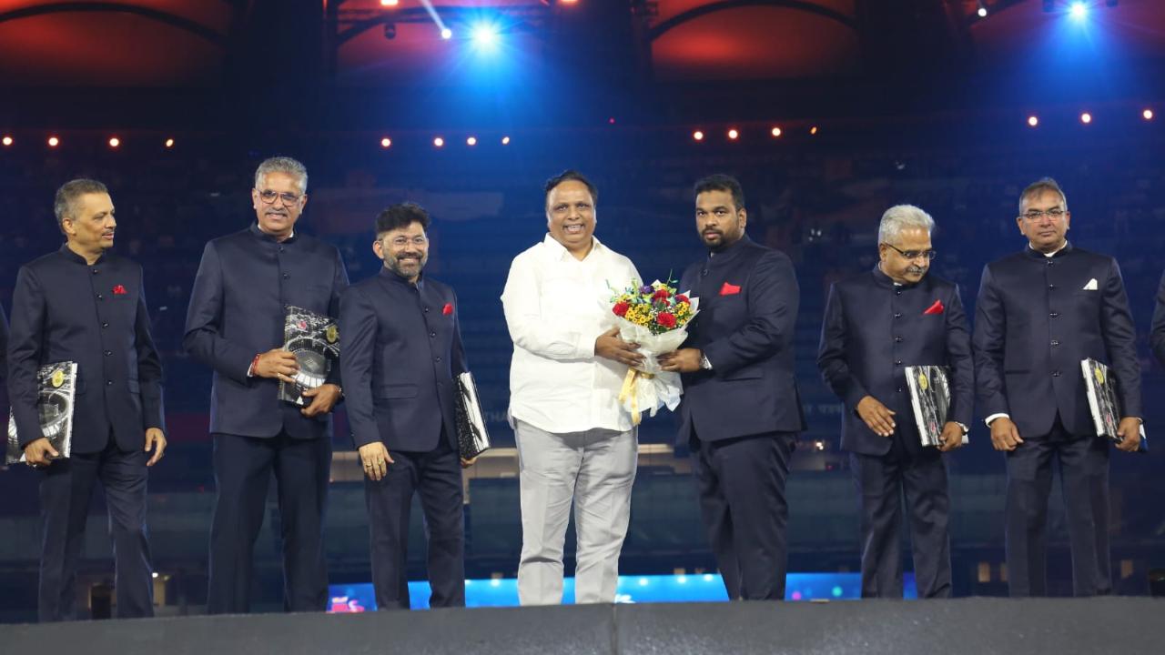 The Mumbai Cricket Association's (MCA) newly appointed President Ajinkya Naik alongside the board officials felicitated Ashish Shelar on the concluding day