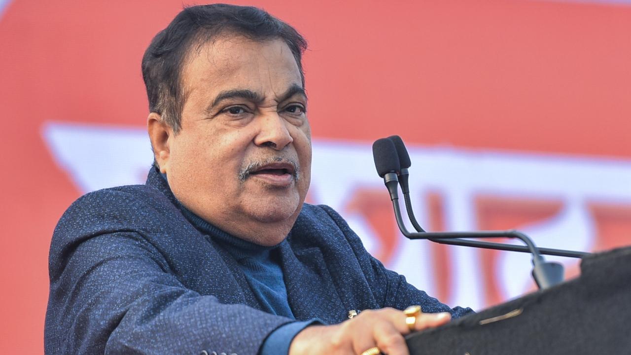 Nearly 5,000 youths have shunned Naxalism to joined mainstream: Nitin Gadkari