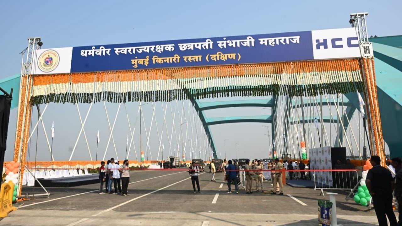 IN PHOTOS: CM Fadnavis inaugurates bridge linking coastal road and Sea Face