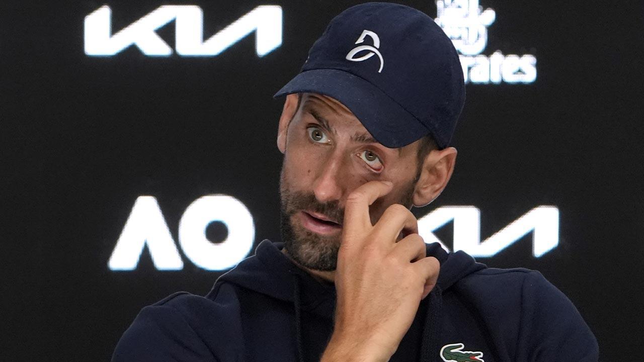 Novak Djokovic responds to injury 'experts' with evidence of hamstring strain