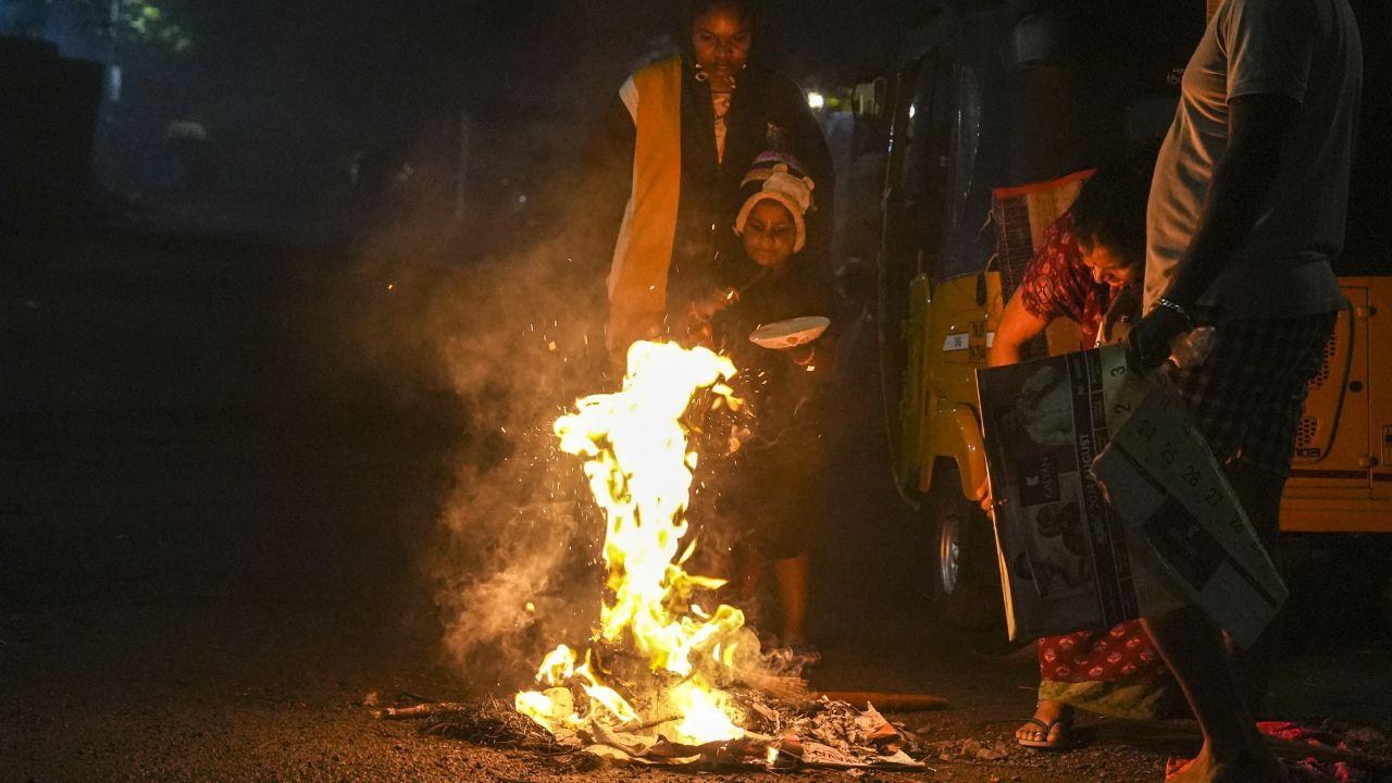 The four-day Pongal festival in South India began with 'Bhogi,' a ritual in which people burn old and unused belongings, symbolizing the purification of life and the arrival of new opportunities