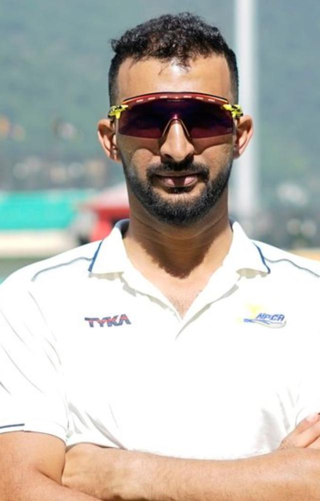 Having conceded 160 runs in three 50-over format matches, Dhawan was only able to scalp one wicket, following which he was dropped from the side