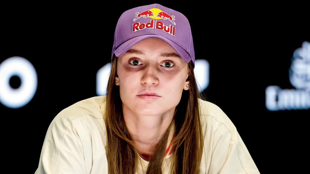 Rybakina disagrees with WTA’s provisional suspension of coach