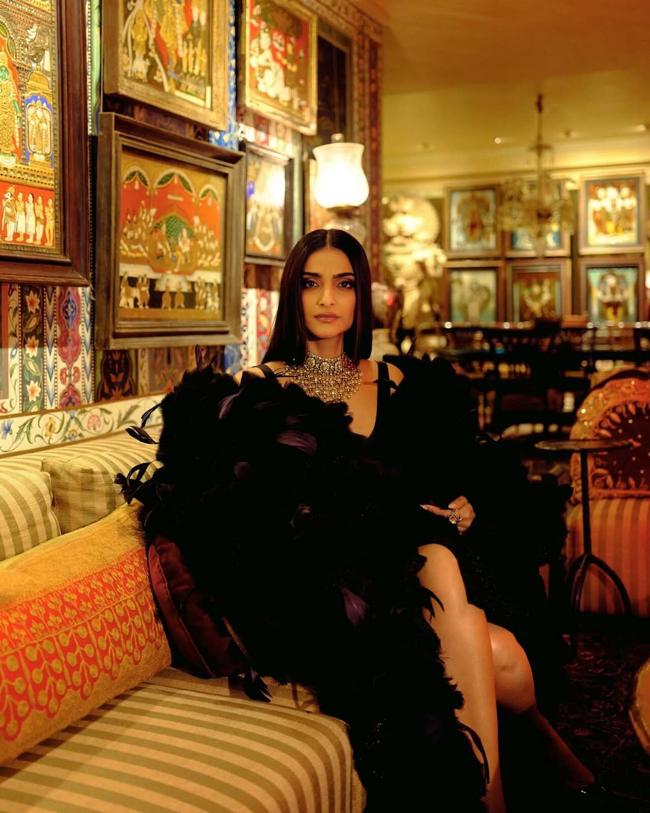 She handpicked a stunning black outfit with a voluminous jacket from his collection to honour his legacy. 