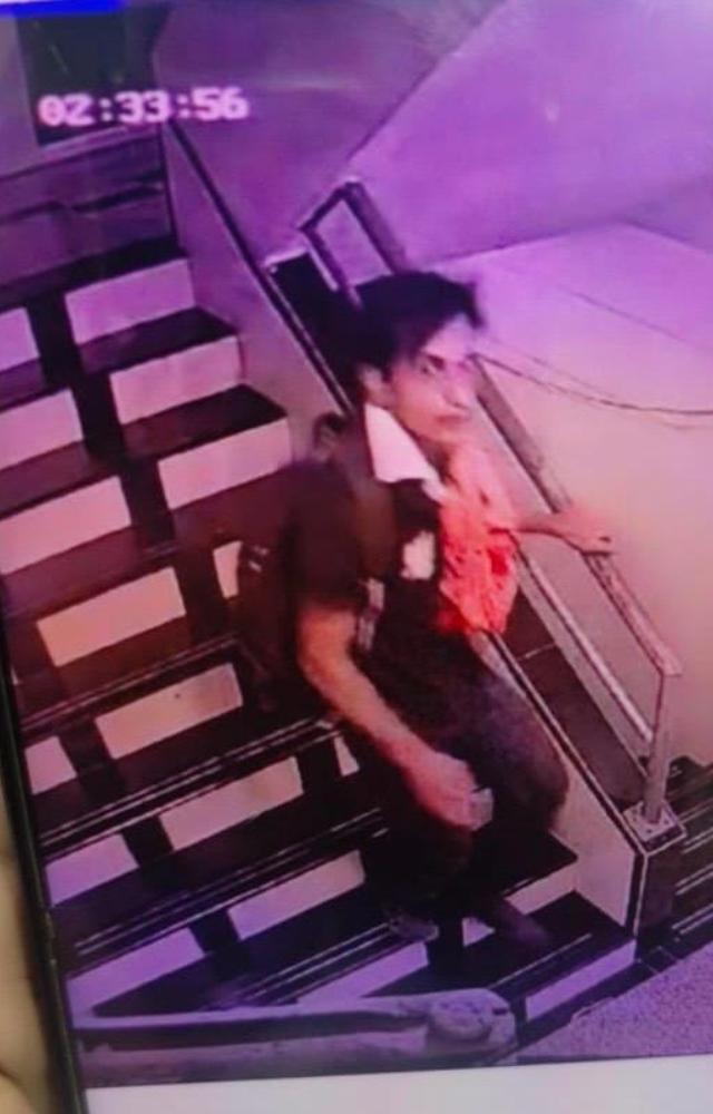 Saif Ali Khan`s attacker caught on camera