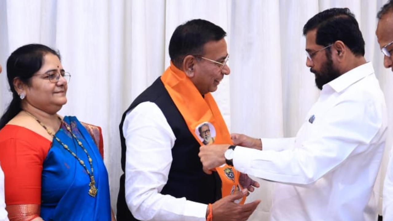 IN PHOTOS: Sena (UBT) leader Nandkumar Ghodile, his wife Anita join Shinde camp