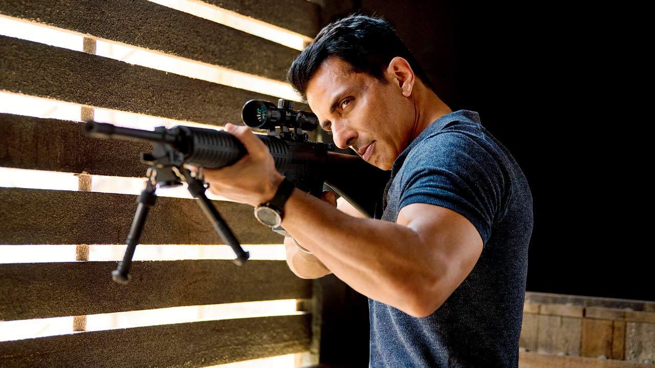 Sonu Sood reveals his fitness routine, healthy diet: 'People party, I exercise'
