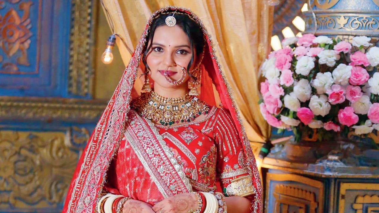 Telly Tattle: Priya Thakur to don lehenga weighing 16 kgs in Vasudha